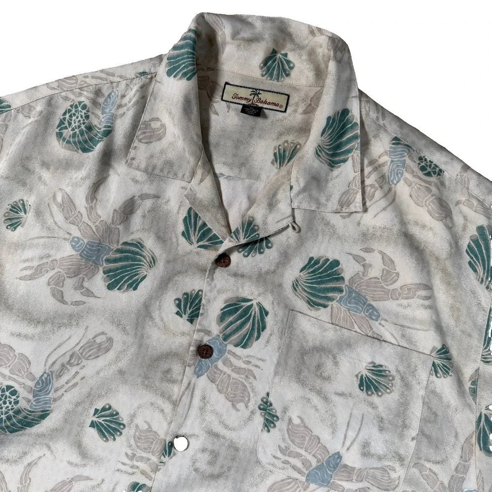 Tommy Bahama Camp Shirt Mens XL Tropical Shell Lobster Print Silk Coastal Cream